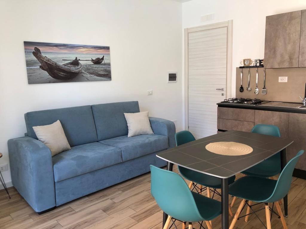 טרפאני Charme Apartments מראה חיצוני תמונה